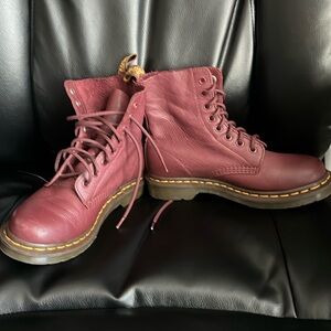 Dr. Martins Burgundy 38UK/ 7.5